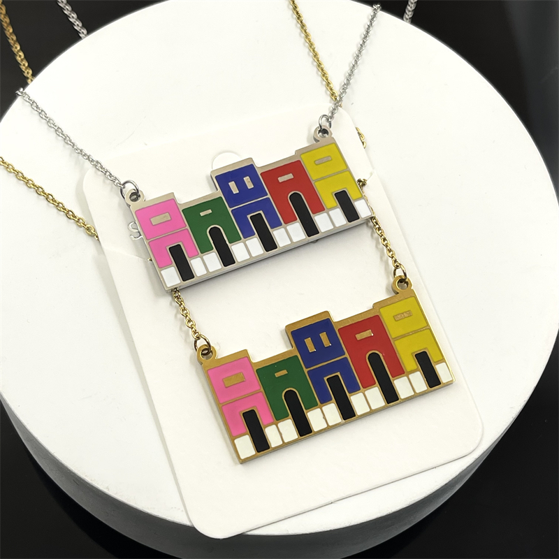 Ethnic Fashion House - プエルトリコ オールドサンフアン カラフルな家のペンダントネックレス ゴールド/シルバー レトロ ドリップオイル