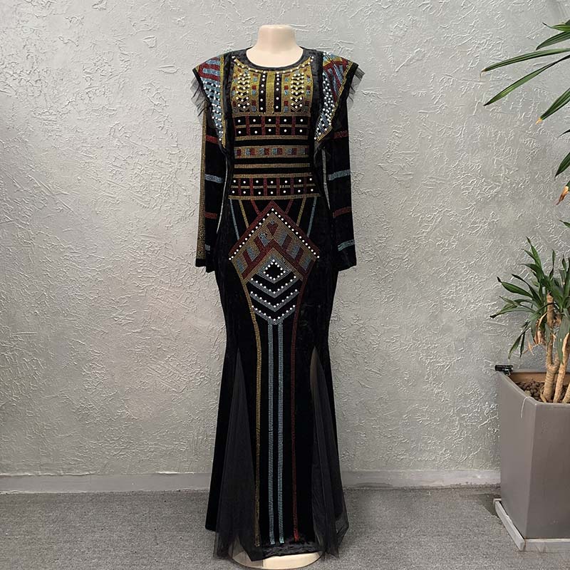 エレガントな女性バザンリッチアフリカエスニックプリントライン - Ethnic Fashion House のレビューと価格