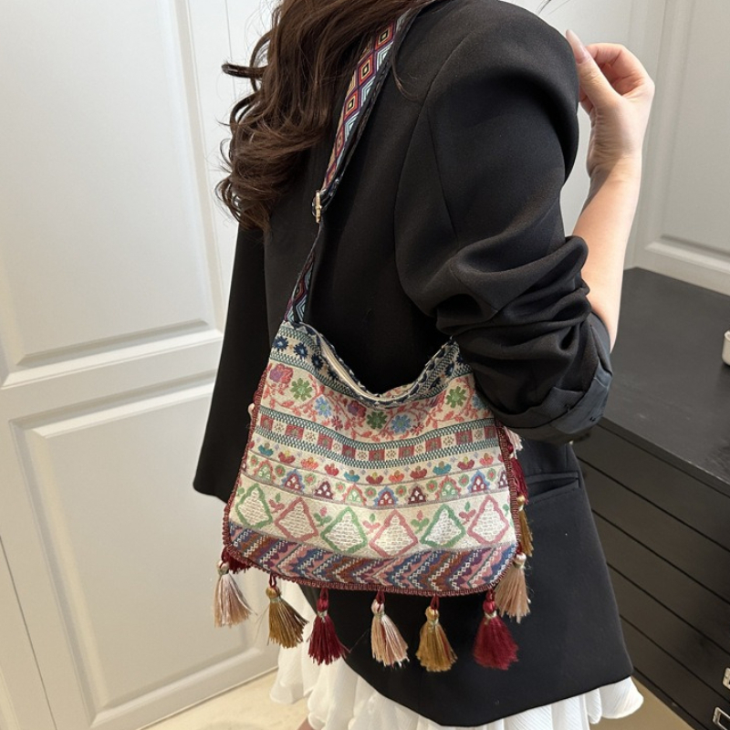 ボヘミアンエスニック柄タッセル付きクロスボディバッグ（女性用 - Ethnic Boho Fashion のレビューと価格