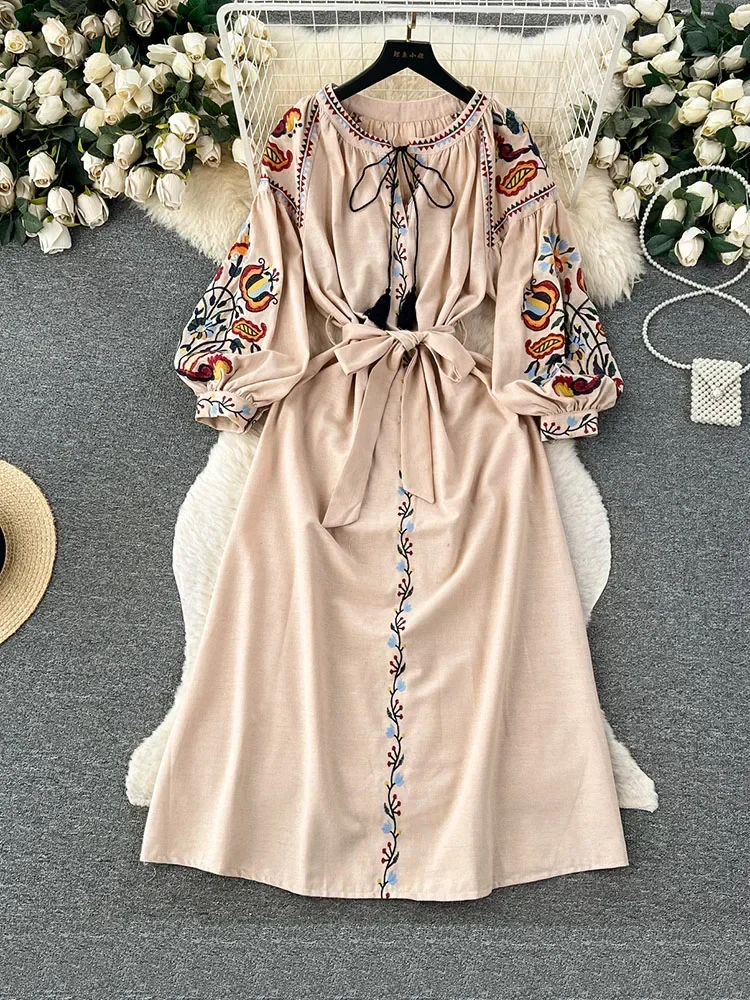 女性春秋ドレスヴィンテージエスニックスタイルランタン長袖刺繍 - Ethnic Boho Fashion のレビューと価格